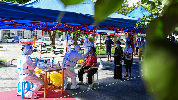 中國官方：中國疫情仍呈現「點多、面廣」特點 發生多地聚集性疫情風險依然存在