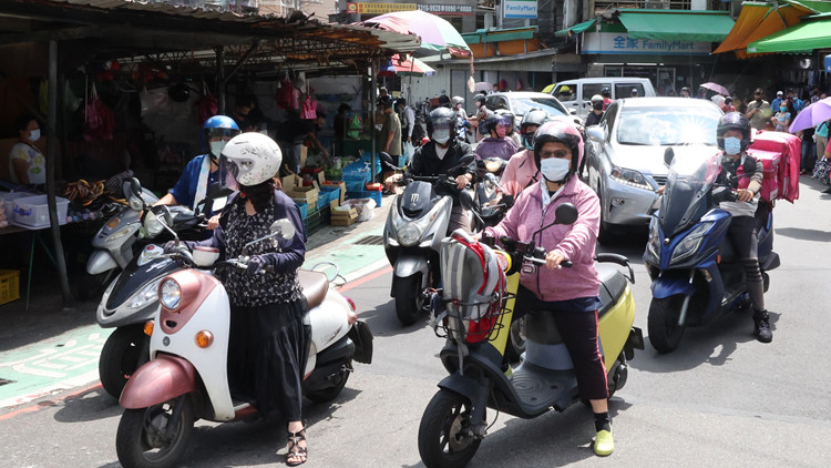 台灣確診病例較上周增12.8%  嬰幼兒首劑疫苗接種率近四成