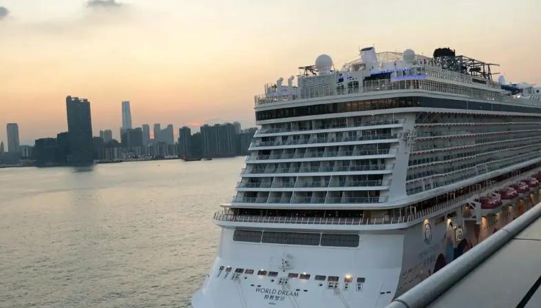 旅遊業界冀政府盡快放寬限制 吸引各地郵輪來港