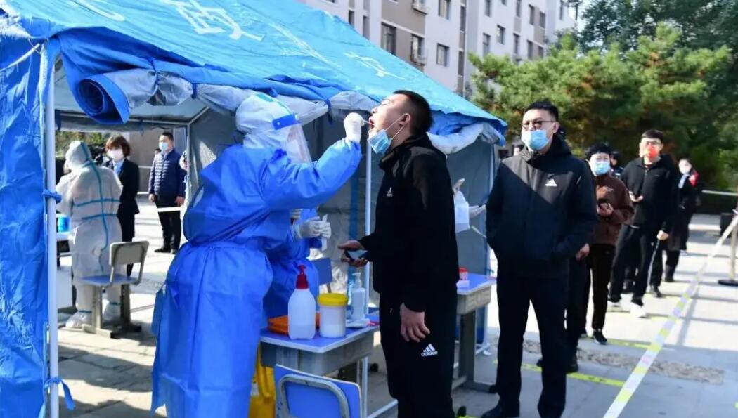 內地4日新增本土新冠確診223+747 乌鲁木齐暂停离疆客运列车