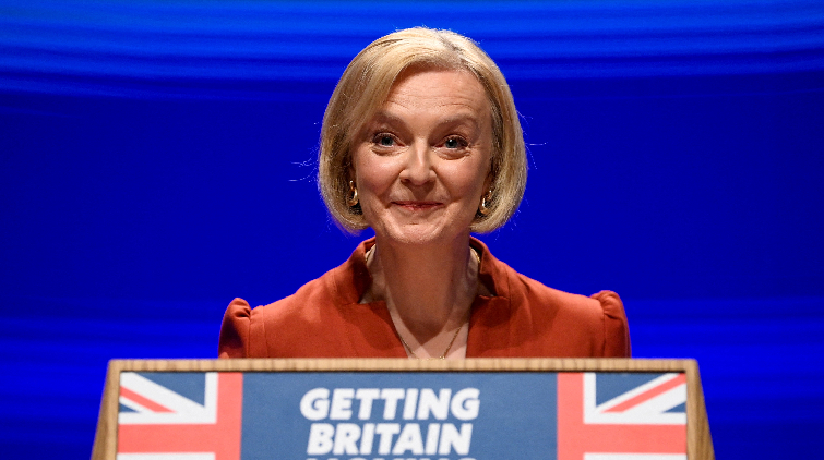 卓慧思保守黨大會演講 重申減稅政策正確