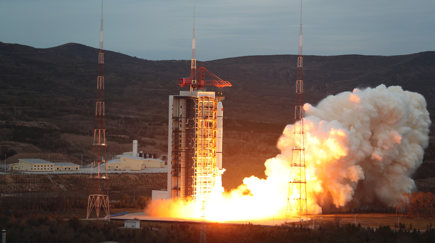 中國成功發射5米S-SAR 01星