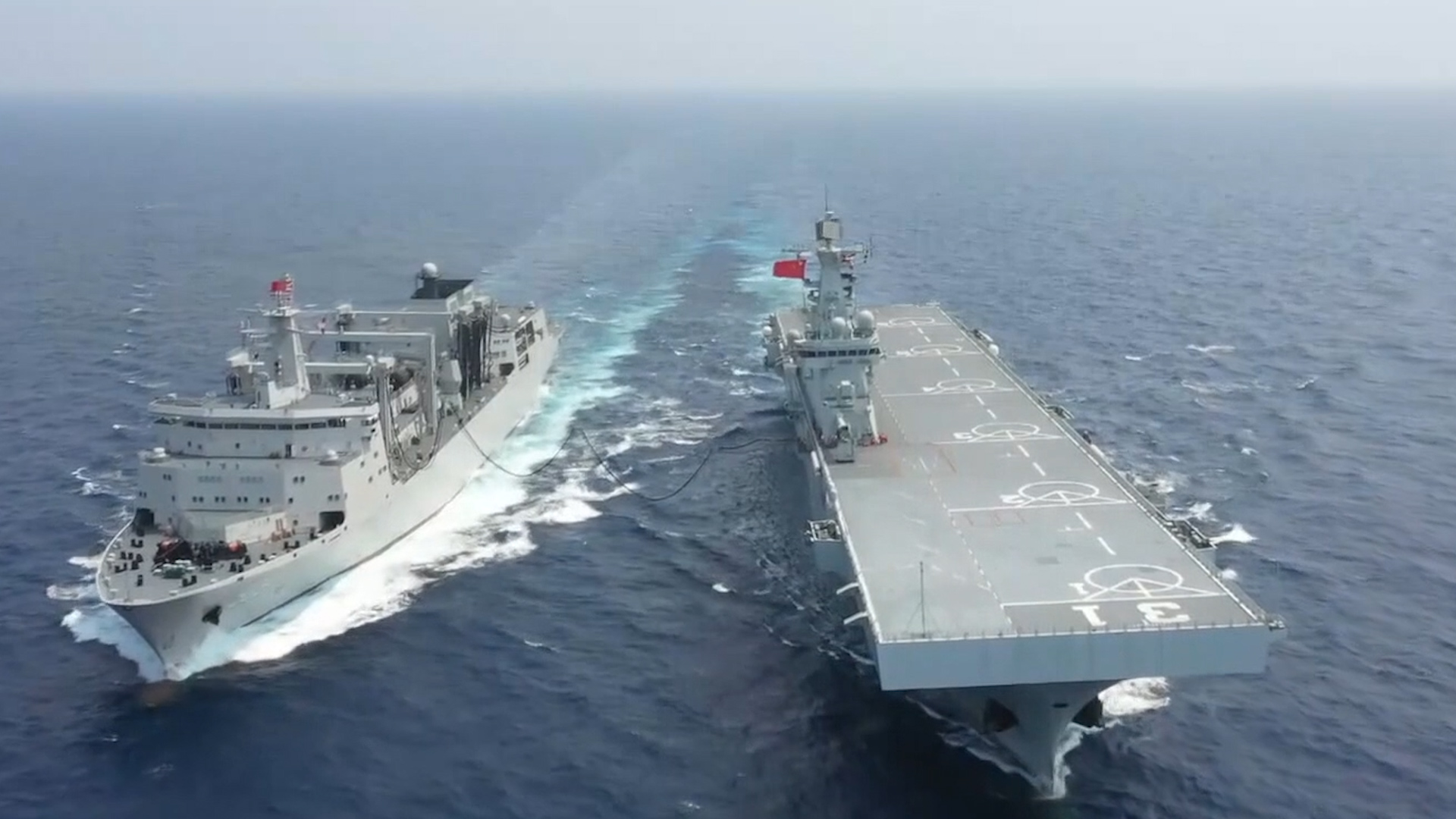 有片丨霸氣！海南艦廣西艦震撼同框