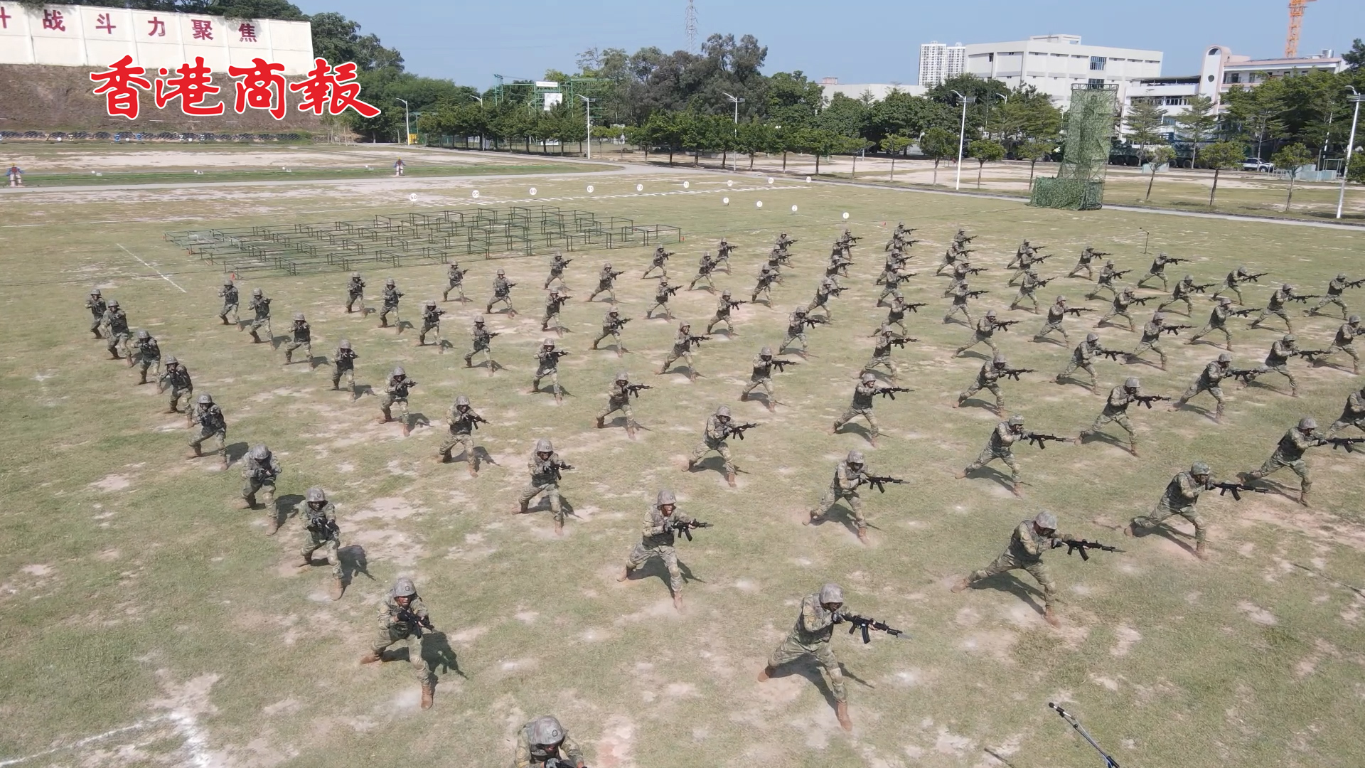 有片丨超燃！一起看駐香港部隊新兵的「開學典禮」