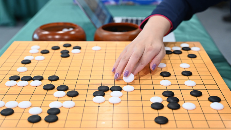 世界女子圍棋爭霸賽中國隊李赫攻擂成功