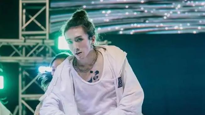 【MIRROR演唱會意外】阿Mo手臂肌肉疑微弱覺醒 有望下周移除氣管造口