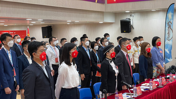 近百名香港青年觀看二十大開幕直播