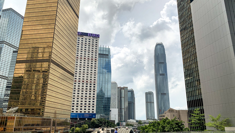 【商界心聲】施政報告宜聚焦經濟