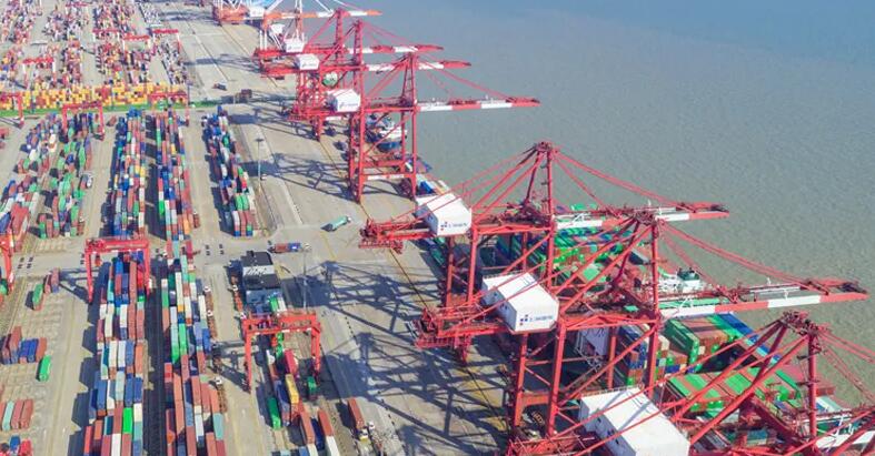 前三季度我國貨物貿易進出口同比增長9.9%