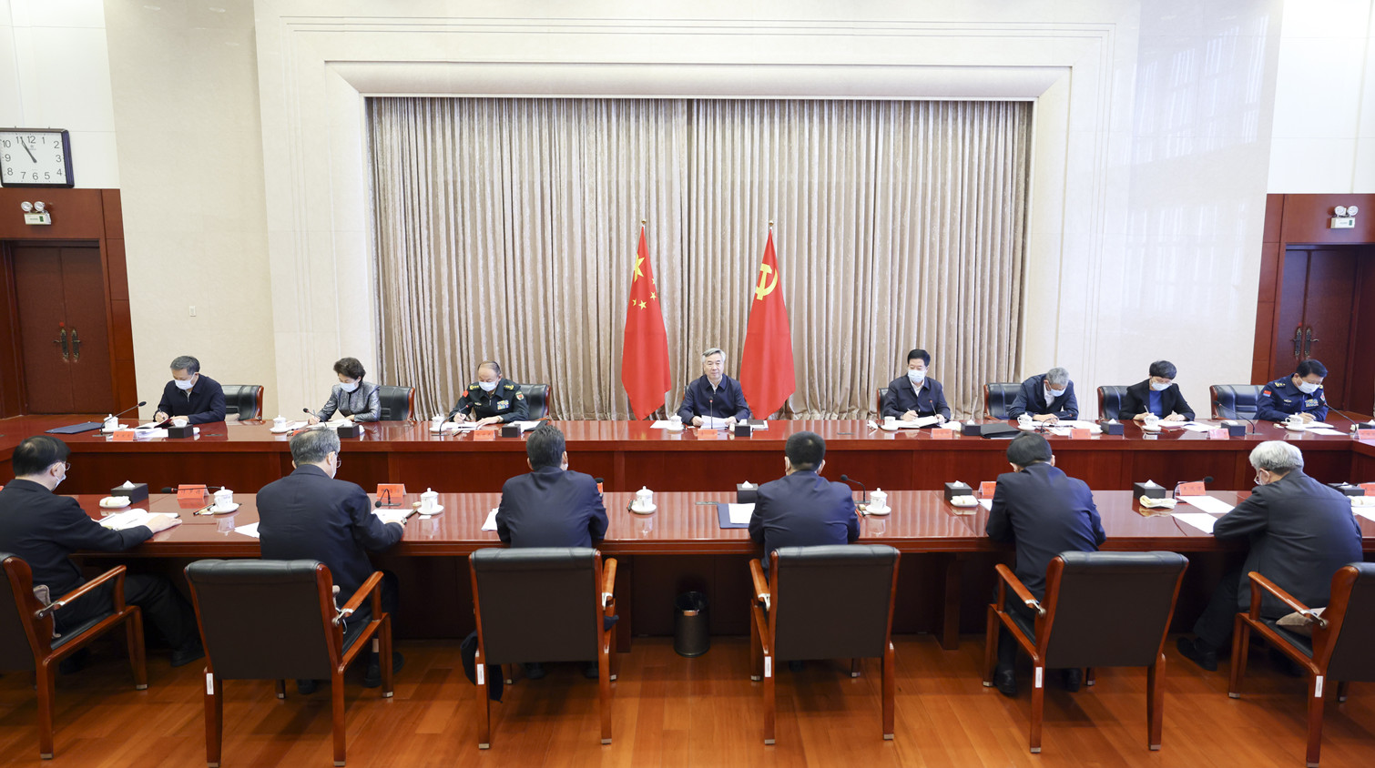 李希：深入學習貫徹黨的二十大精神 堅定不移推進全面從嚴治黨