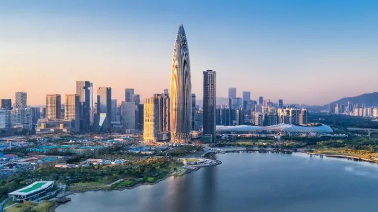 前三季深圳地區生產總值22925.09億元 同比增長3.3%