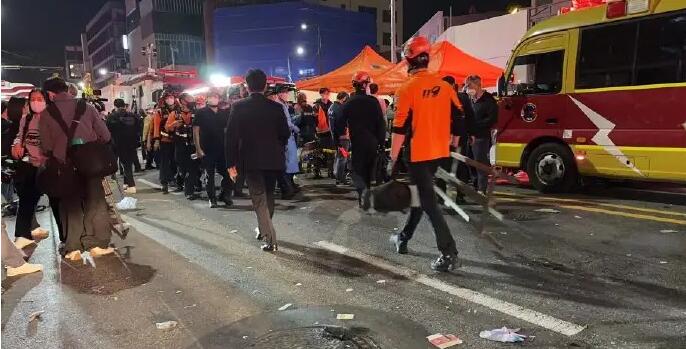 韓國首爾梨泰院踩踏事故目擊者：「這是我離死亡最近的一次」