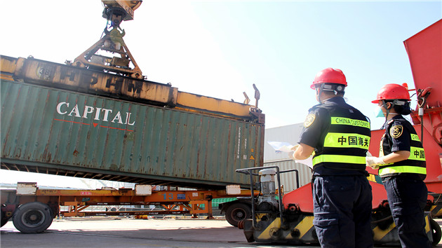 灣仔海關優化港區營商環境促外貿保穩提質