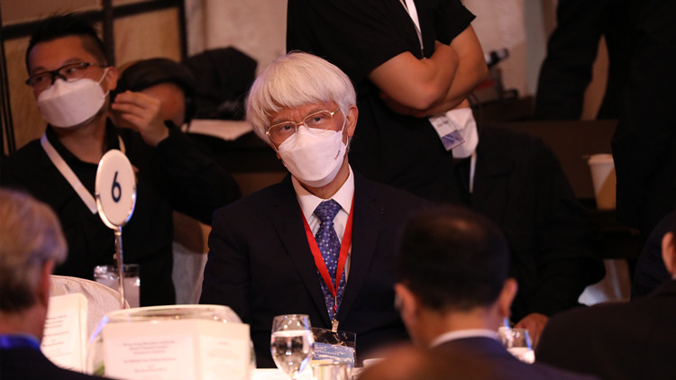 任志剛撐設投資公司：香港買太多美債 部分外匯可轉投本地