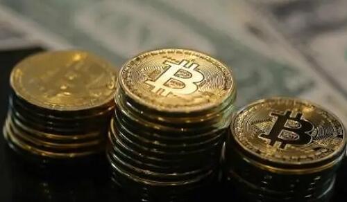 全線閃崩 比特幣深夜大跌15%