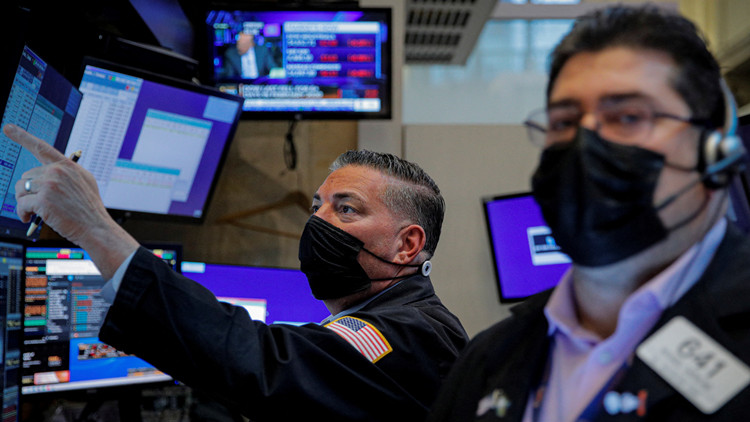 紐約股市三大股指9日顯著下跌