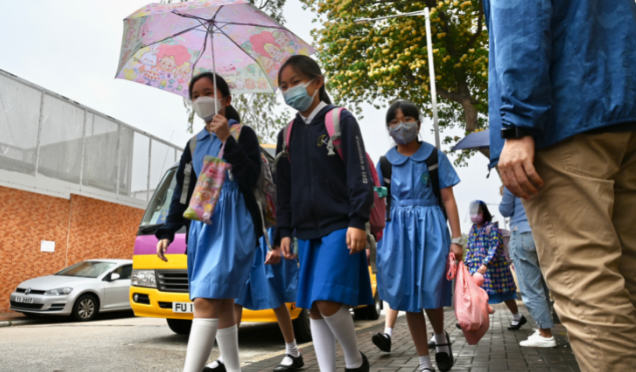 教育局放寬防疫指引 胡艷芬：打齊三針學生可參與戶外活動