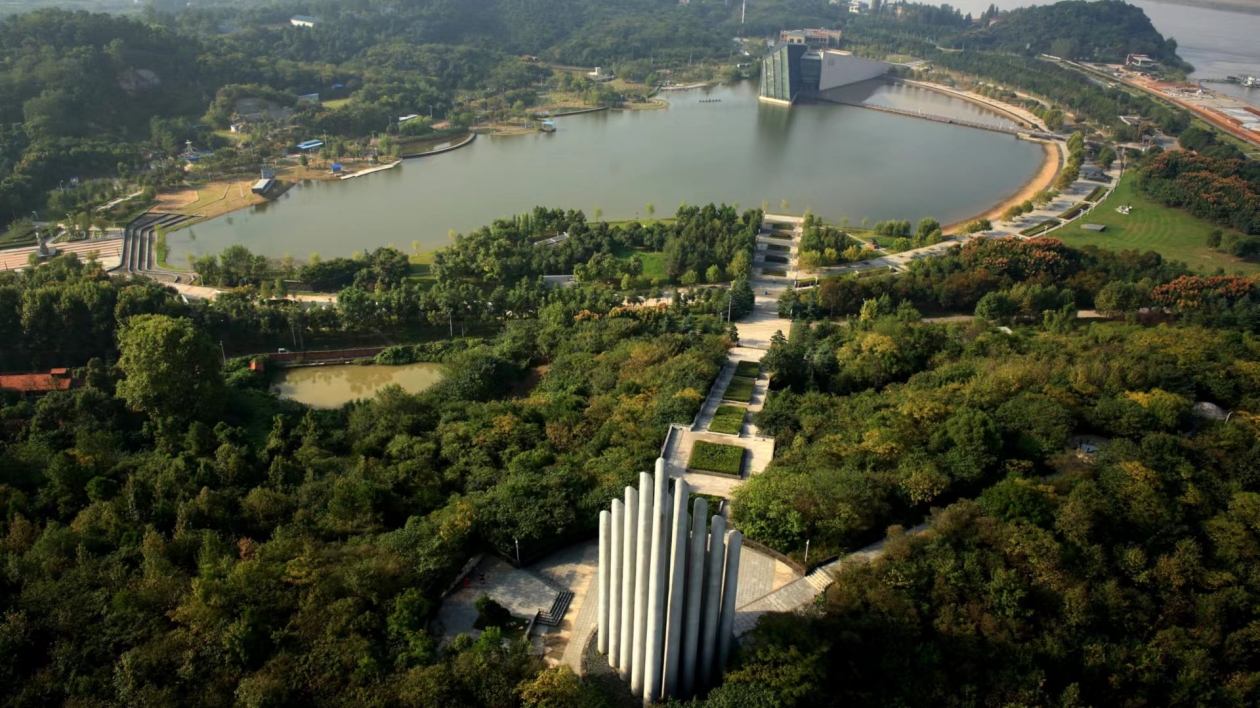 江夏，尋蹤中山艦