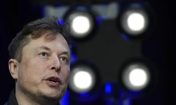 馬斯克出席天價薪酬案聽證會 稱領高薪酬不是自己決定