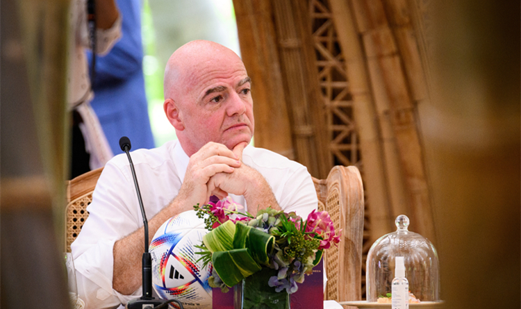 恩芬天奴連任國際足協主席