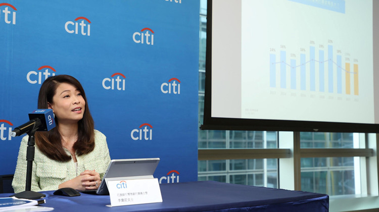 調查：51%港人看淡樓市 僅一成半市民有意目前置業