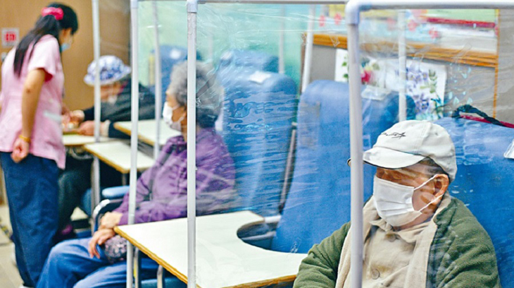 梁子超：需盡快安排院舍長者接種第4針疫苗