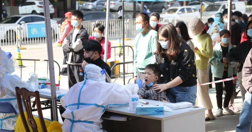 廣東26日新增本土新冠確診328例 本土無症狀7705例