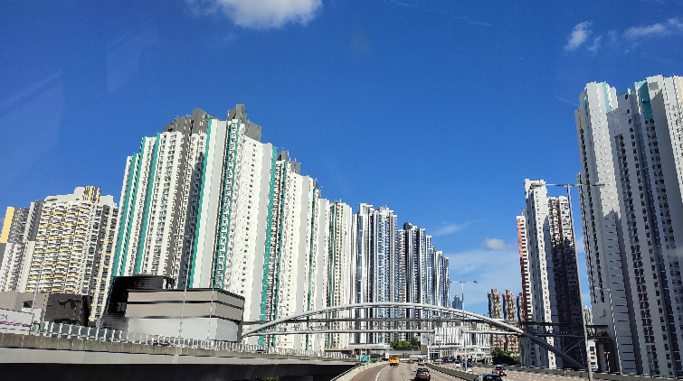 今年65%主要大型屋苑調整呎價錄逾10%跌幅