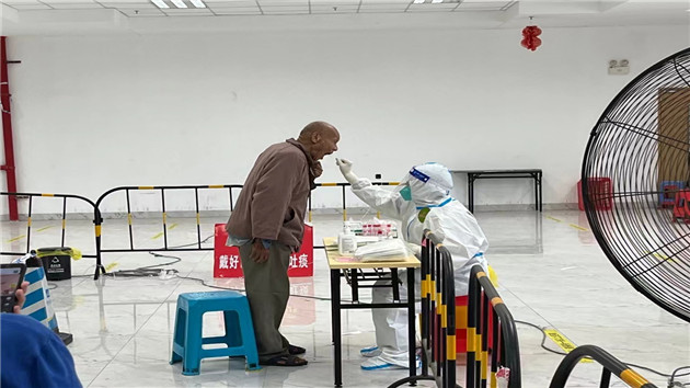 廣州28日新增7279例本土感染者 當前疫情發展為海珠、天河、番禺多區多點聚集