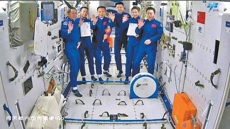 神十四乘組今日返回 東風着陸場做好準備迎接