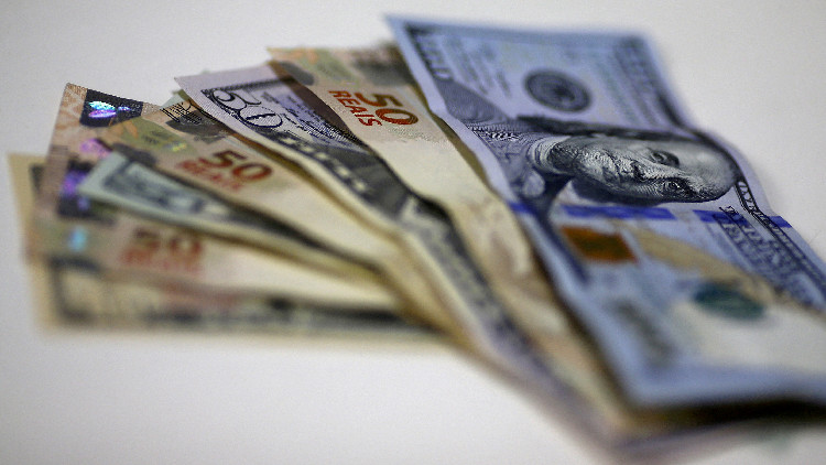 超八成巴西球員收入達不到最低工資標準