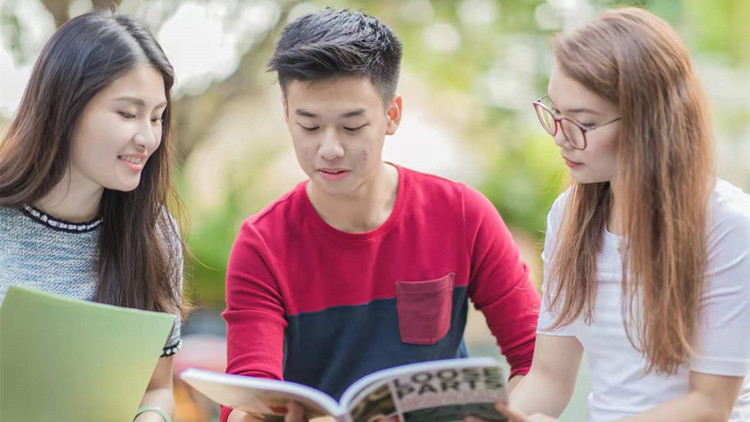 【港事講場】香港須厚植人才沃土