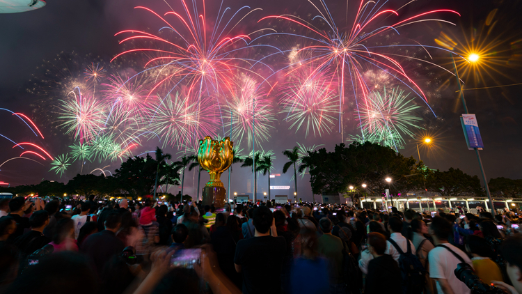 港府取消明年農曆新年煙花匯演