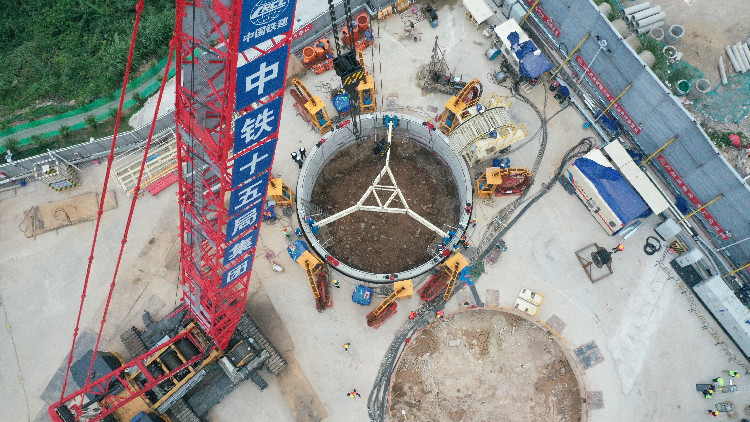 融通大灣區｜全國首次：廣花城際建設運用垂直機械法進行軌道交通豎井施工