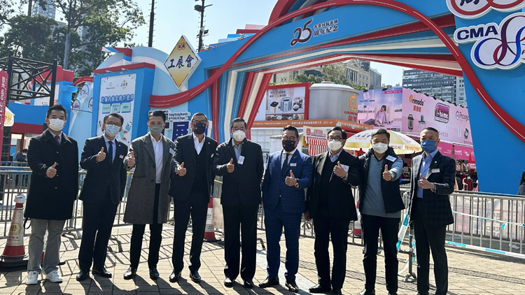 經民聯成員參觀工展會 消費購物支持參展商