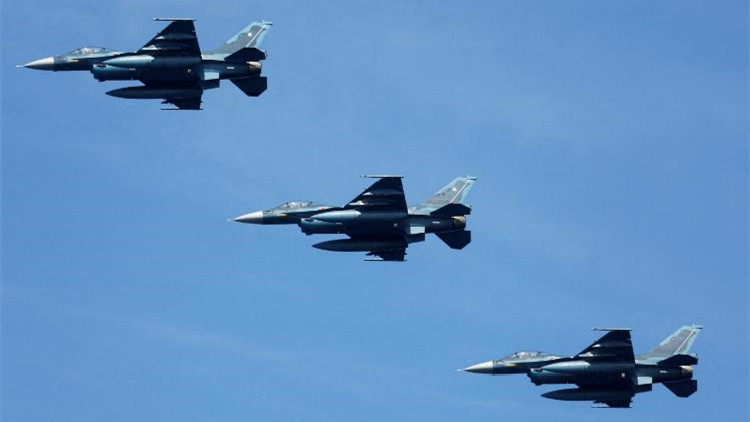 日美戰機在日本海聯合演習