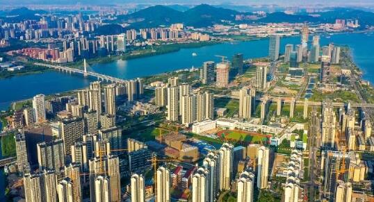 中大民調：逾三成市民視大灣區規劃為港發展機遇