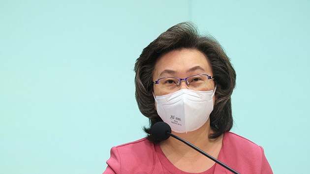 楊何蓓茵籲市民趁假期打針指190萬劑二價疫苗短期內夠用