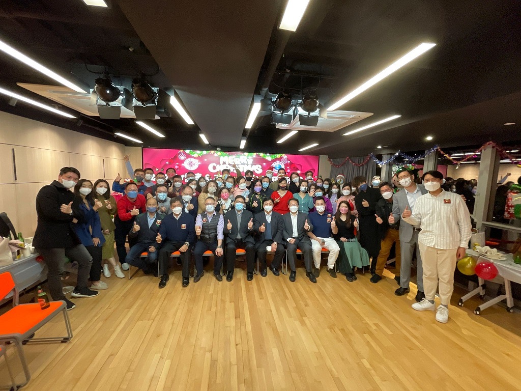 港僑聯及南北行公所共度聖誕