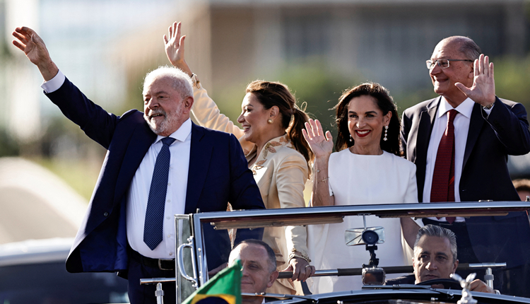 巴西新總統簽署保護亞馬孫地區等環保法令