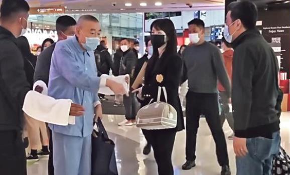 傳與前度呂麗君復合 劉鑾雄今開記招澄清