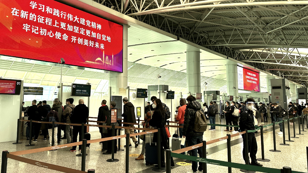 穗白雲機場年旅客吞吐量連續三年全國第一