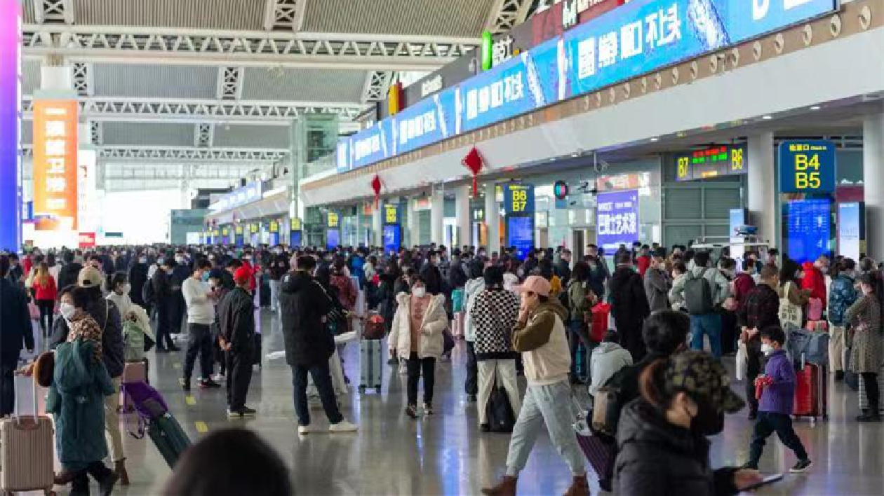 除夕火車票明日開售 節前客流高峰預計出現在1月15日至20日
