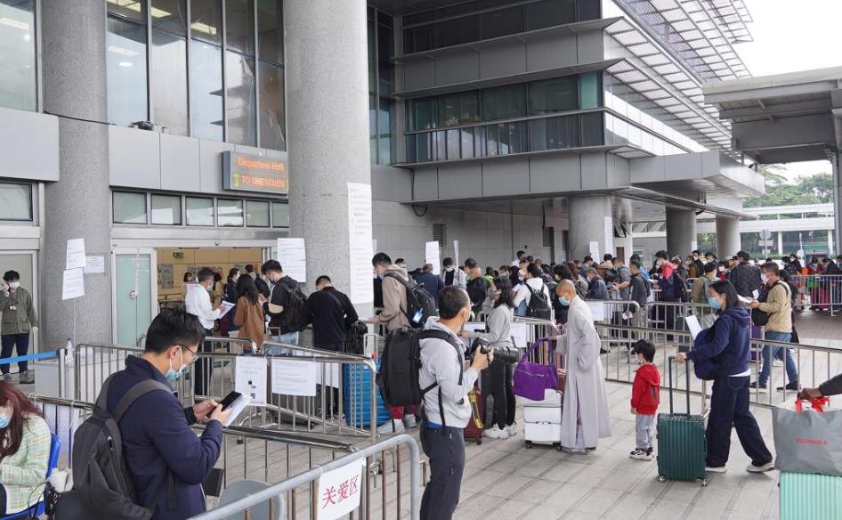 李家超：有專隊負責處理水貨客問題 會部署整體行動