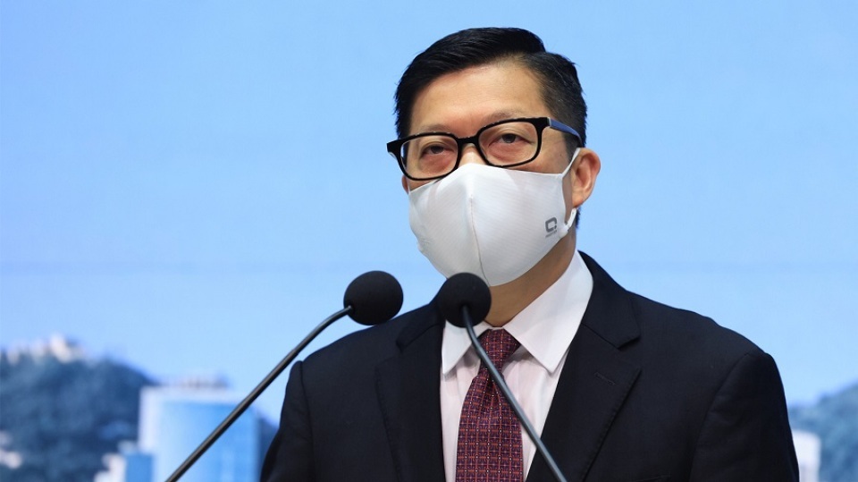 鄧炳強：料農曆新年前數天過關人流會較多
