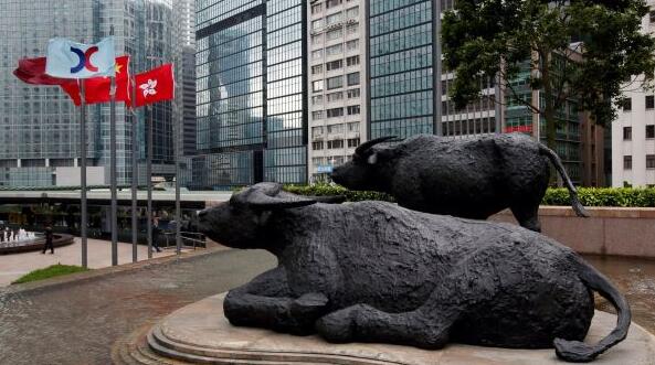 【開市焦點】港股高開90點 金融股撐大市