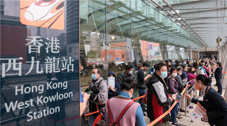 港鐵：西九大堂增顯示屏 更新每日剩餘車票資料