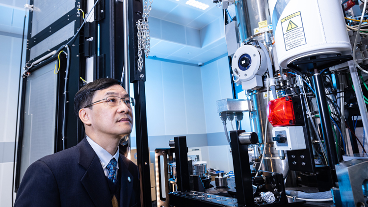 理大研究發現納米級鐵電新材料 具多項優點可應用於計算機記憶體