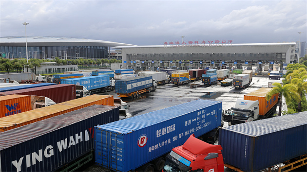 出入境車輛連創新高，港珠澳大橋珠海公路口岸迎來春運車流「雙高峰」