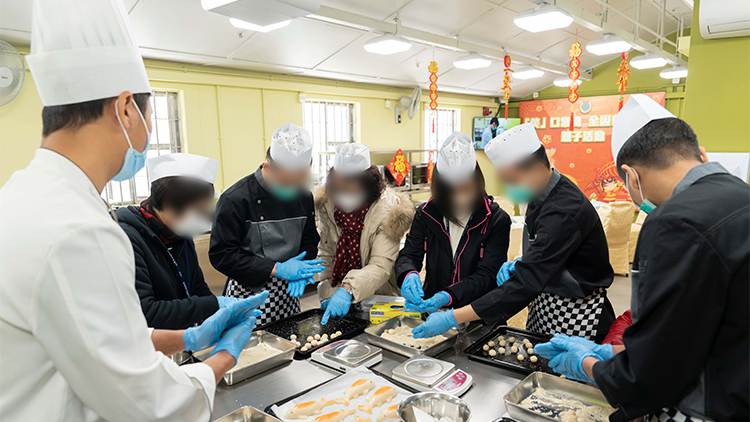 懲教署舉辦親子活動 助在囚人士提早與家人過新年